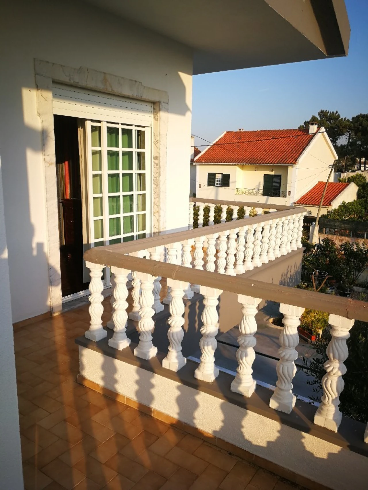 Moradia T4 para Venda em Corroios Foto 6