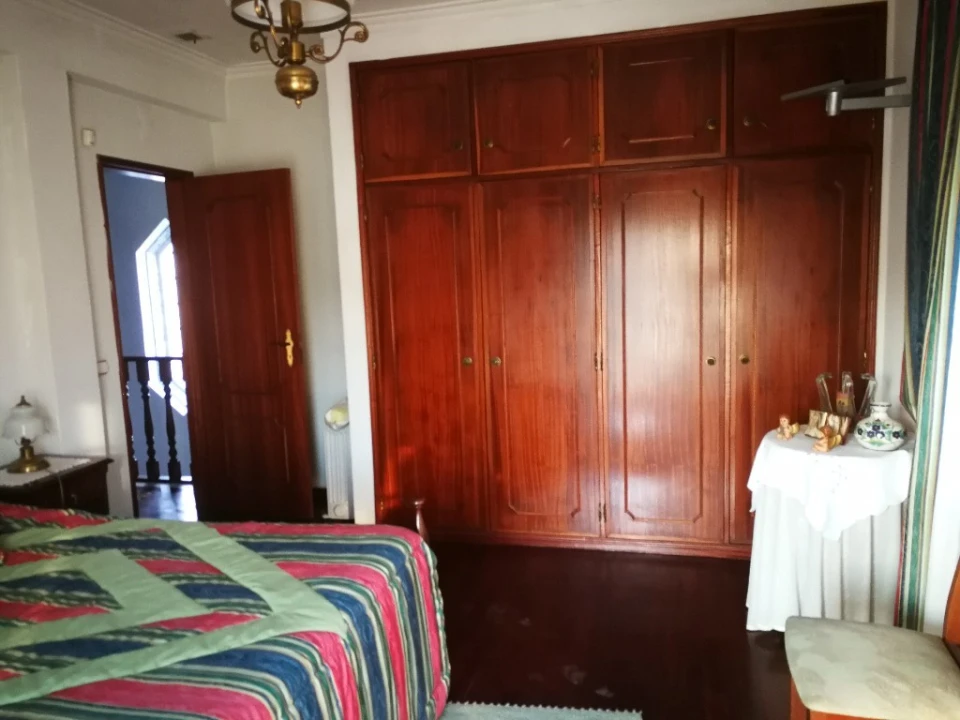 Moradia T4 para Venda em Corroios Foto 10