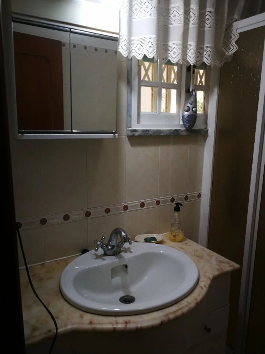 Moradia T4 para Venda em Corroios Foto 23