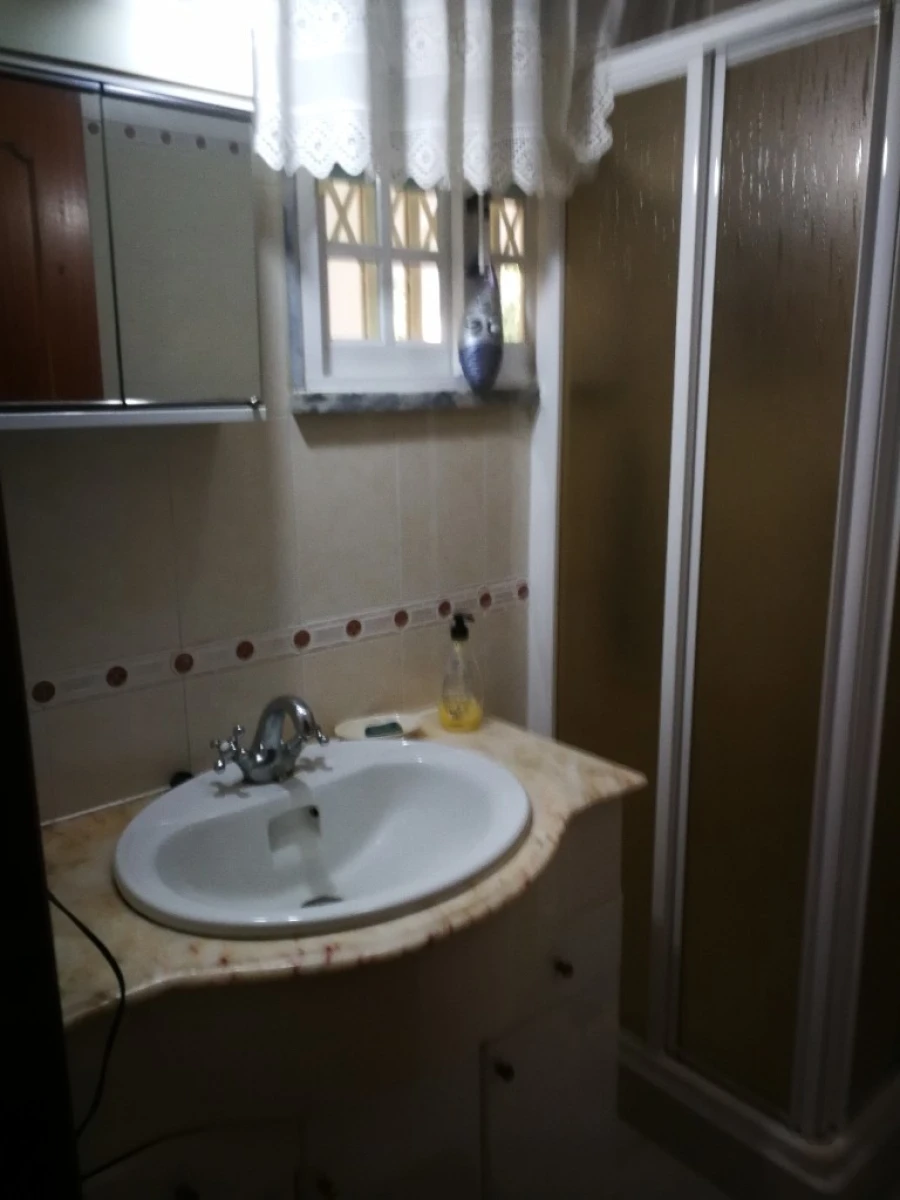 Moradia T4 para Venda em Corroios Foto 21