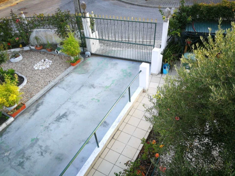 Moradia T4 para Venda em Corroios Foto 5