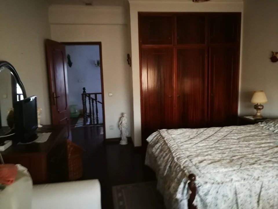 Moradia T4 para Venda em Corroios Foto 18