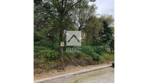 Terreno para Venda em Fânzeres e São Pedro da Cova