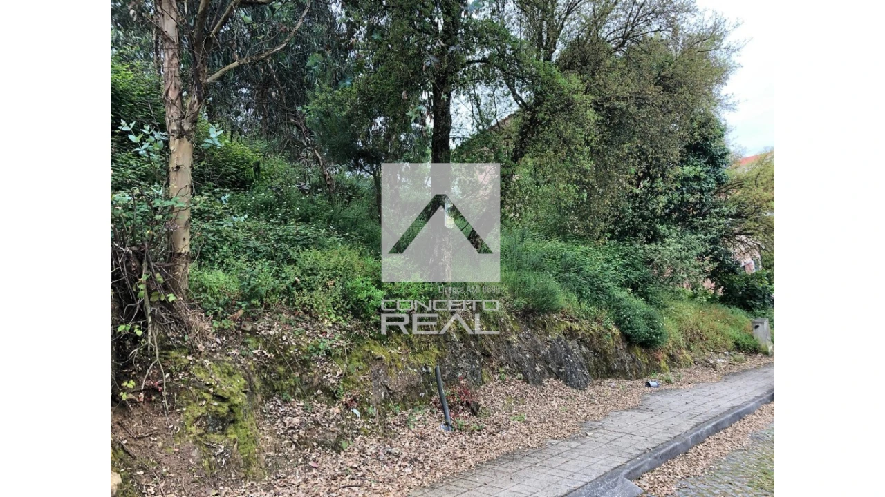 Terreno para Venda em Fânzeres e São Pedro da Cova Foto 4