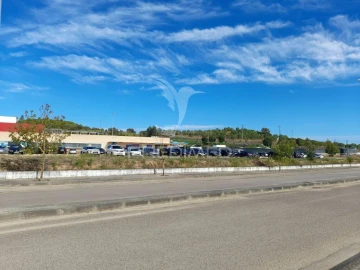 Terreno para Venda em Romeira e Várzea