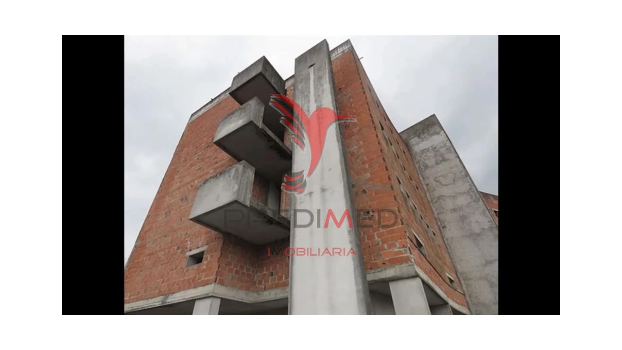 Prédio para Venda em Alpendorada, Várzea e Torrão Foto 3