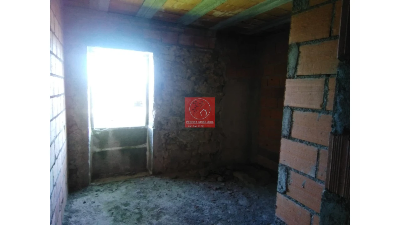 Moradia T3 para Venda em Forjães Foto 23