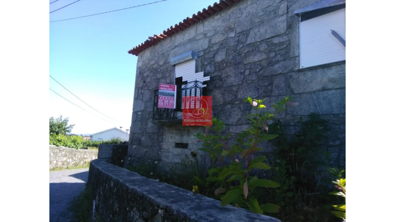 Moradia T3 para Venda em Forjães Foto 17