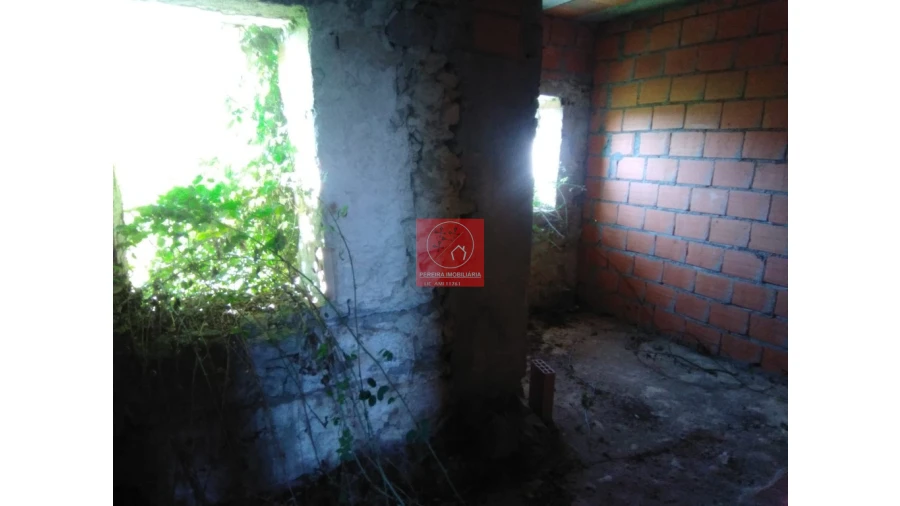 Moradia T3 para Venda em Forjães Foto 13