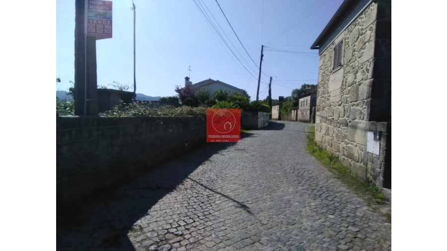 Moradia T3 para Venda em Forjães Foto 11