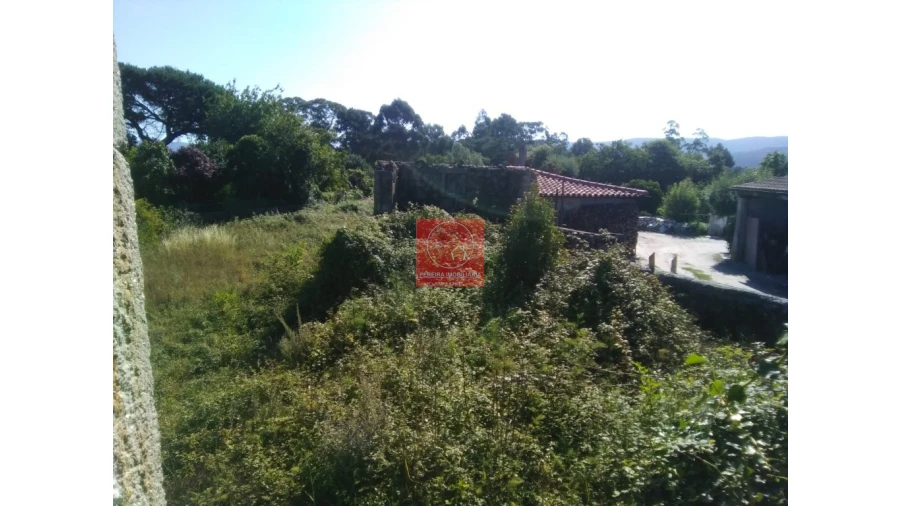 Moradia T3 para Venda em Forjães Foto 4