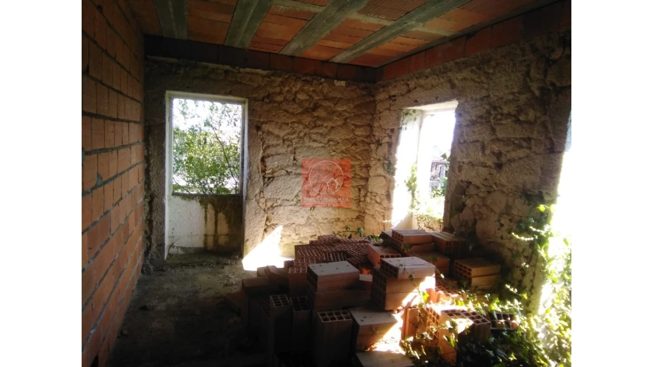 Moradia T3 para Venda em Forjães Foto 21