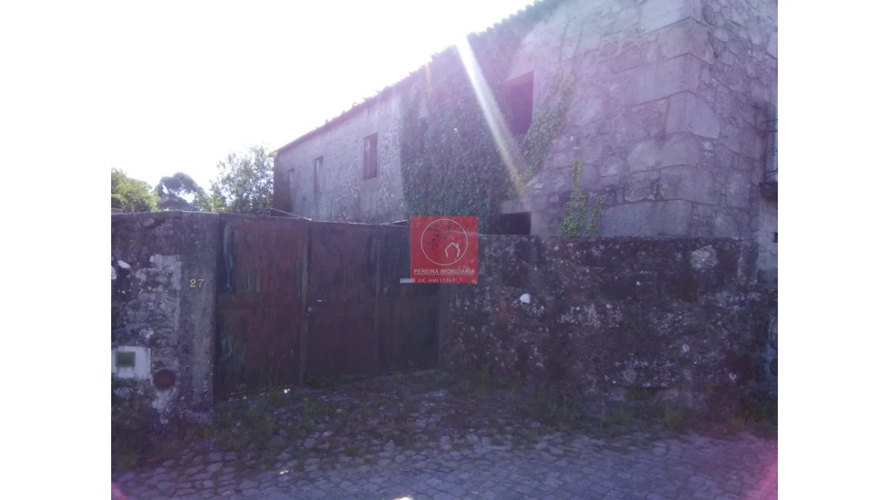 Moradia T3 para Venda em Forjães Foto 16