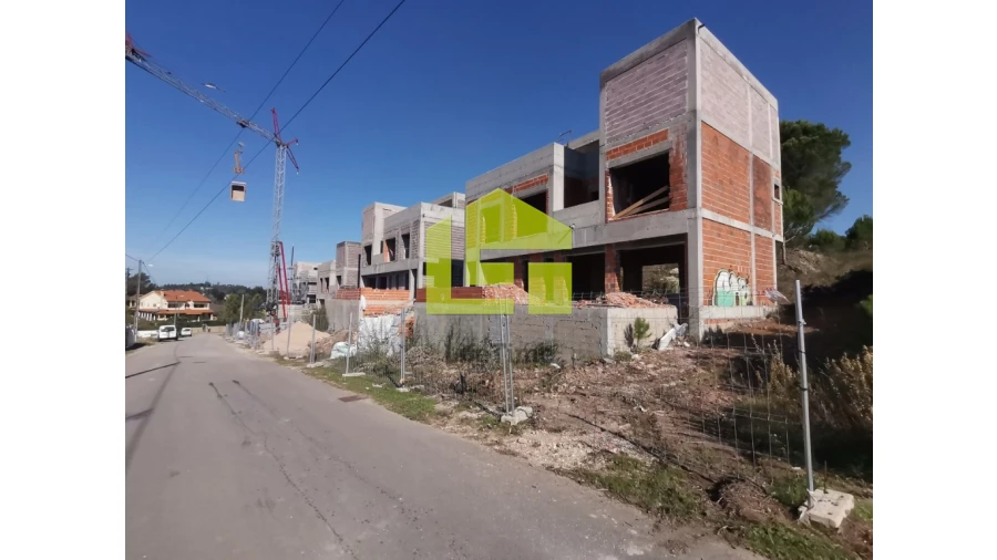 Moradia T3 para Venda em Antuzede e Vil de Matos Foto 12