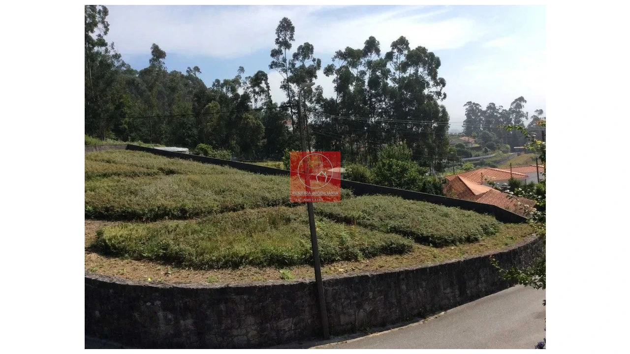 Terreno para Venda em Carapeços Foto 2