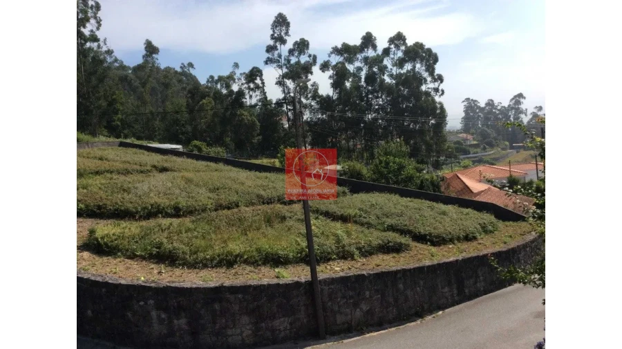 Terreno para Venda em Carapeços Foto 2