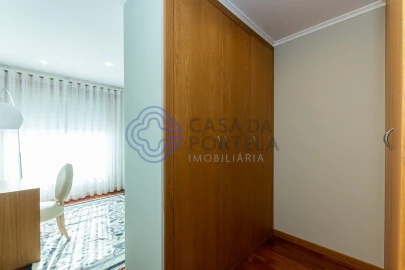 Apartamento T4 para Venda em Espinho