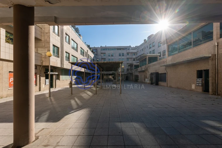 Apartamento T4 para Venda em Espinho Foto 2
