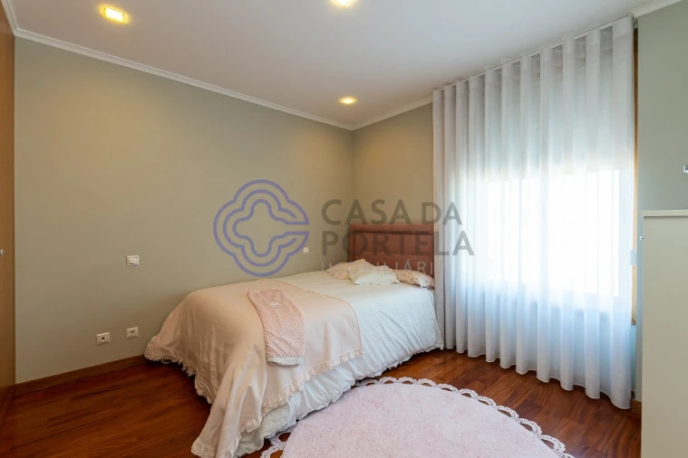 Apartamento T4 para Venda em Espinho Foto 23