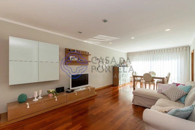 Apartamento T4 para Venda em Espinho Foto 7