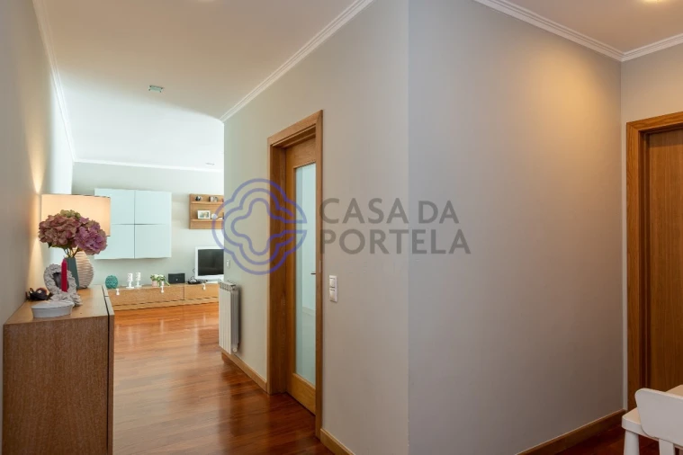 Apartamento T4 para Venda em Espinho Foto 4