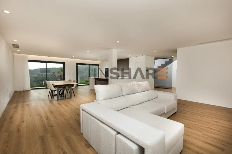 Moradia T4 para Venda em Escariz (São Mamede) e Escariz (São Martinho) Foto 26