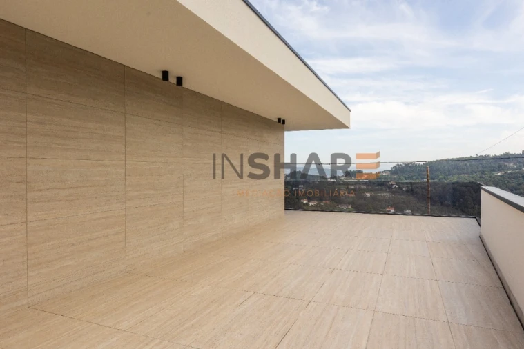 Moradia T4 para Venda em Escariz (São Mamede) e Escariz (São Martinho) Foto 7