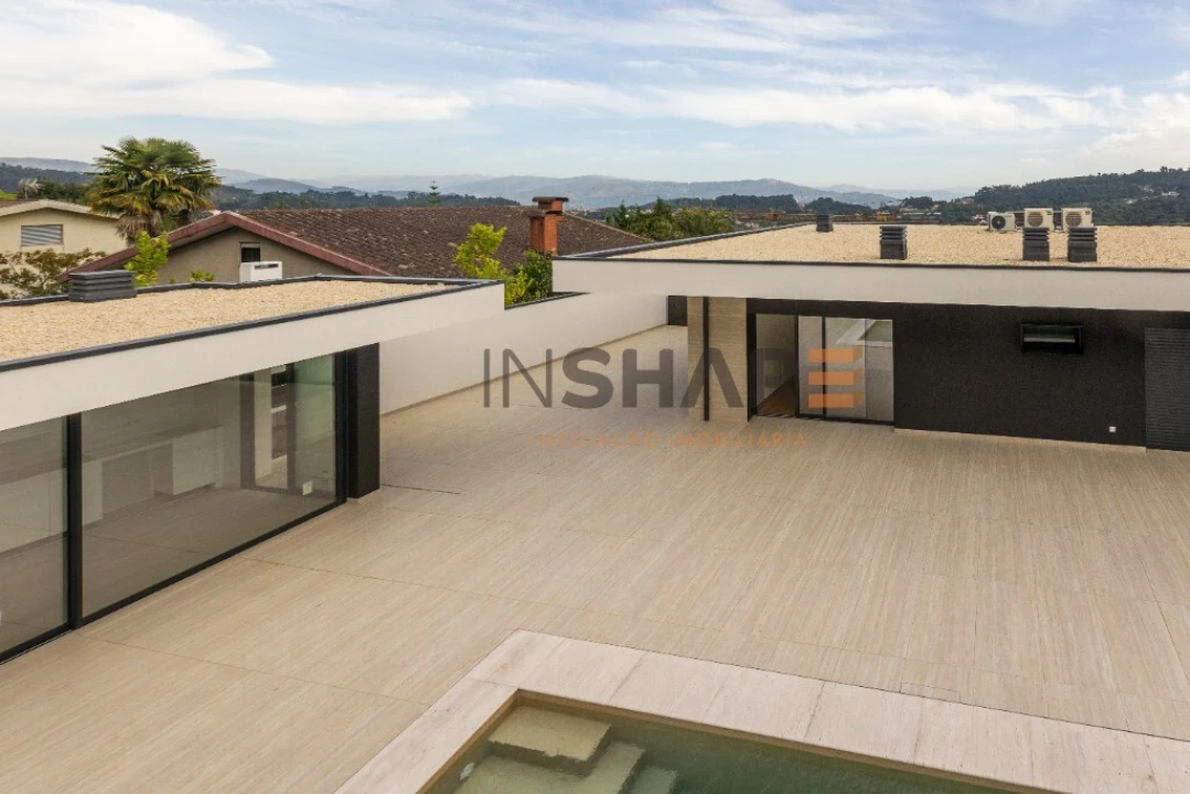 Moradia T4 para Venda em Escariz (São Mamede) e Escariz (São Martinho) Foto 15