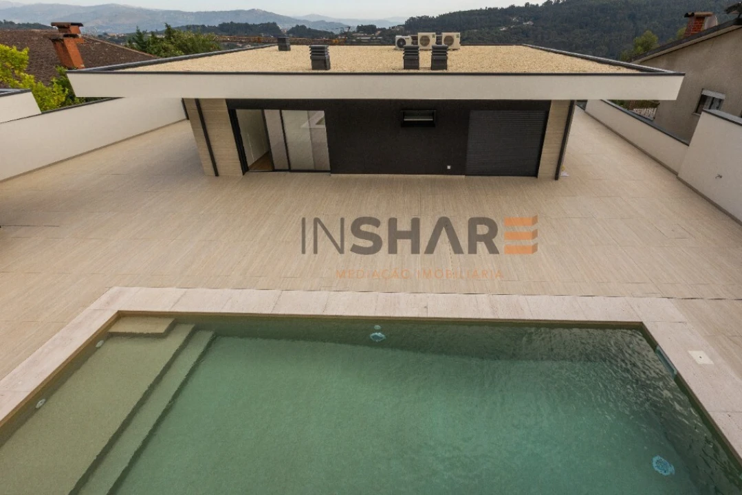 Moradia T4 para Venda em Escariz (São Mamede) e Escariz (São Martinho) Foto 14