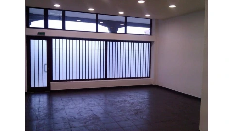 Loja para Venda em Mafamude e Vilar do Paraíso