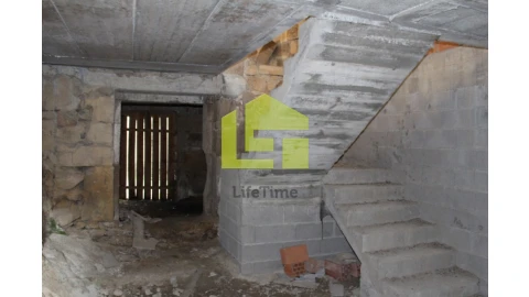 Prédio para Venda em Campo