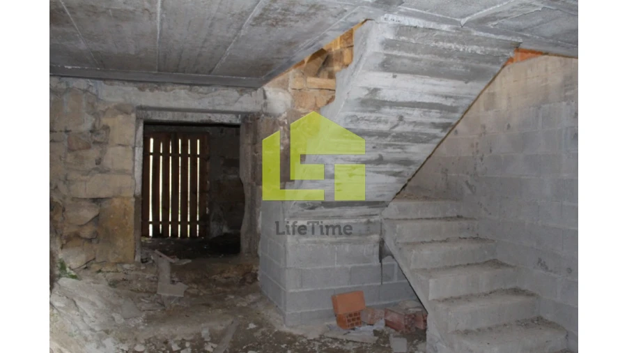 Prédio para Venda em Campo Foto 6