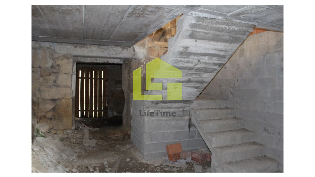 Prédio para Venda em Campo Foto 6