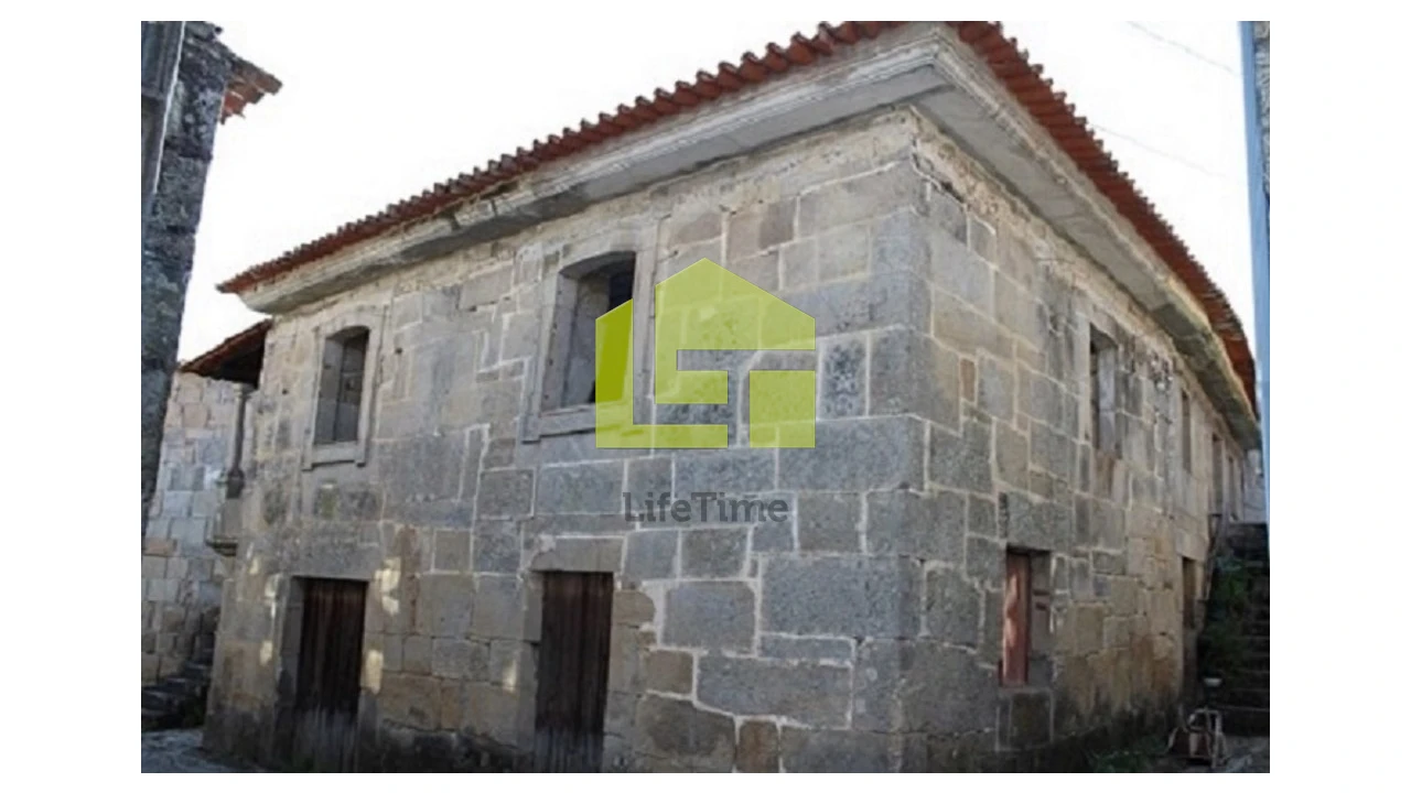 Prédio para Venda em Campo Foto 1