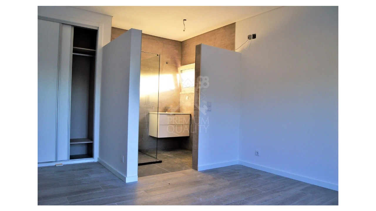 Moradia T3 para Venda em Sesimbra (Castelo) Foto 18