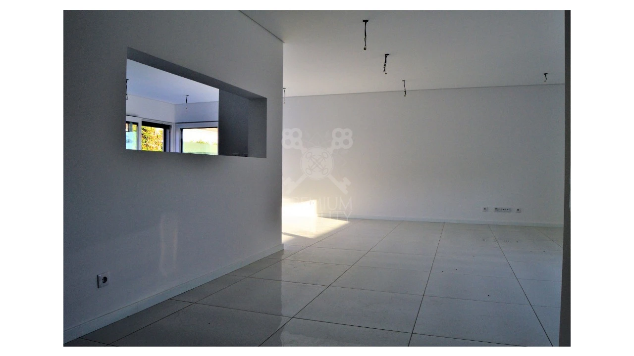 Moradia T3 para Venda em Sesimbra (Castelo) Foto 12