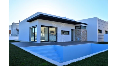 Moradia T3 para Venda em Sesimbra (Castelo)