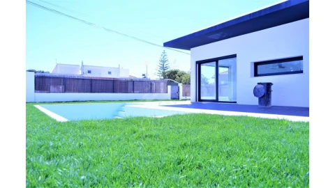 Moradia T3 para Venda em Sesimbra (Castelo)