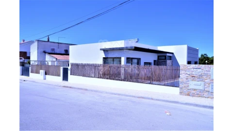 Moradia T3 para Venda em Sesimbra (Castelo)