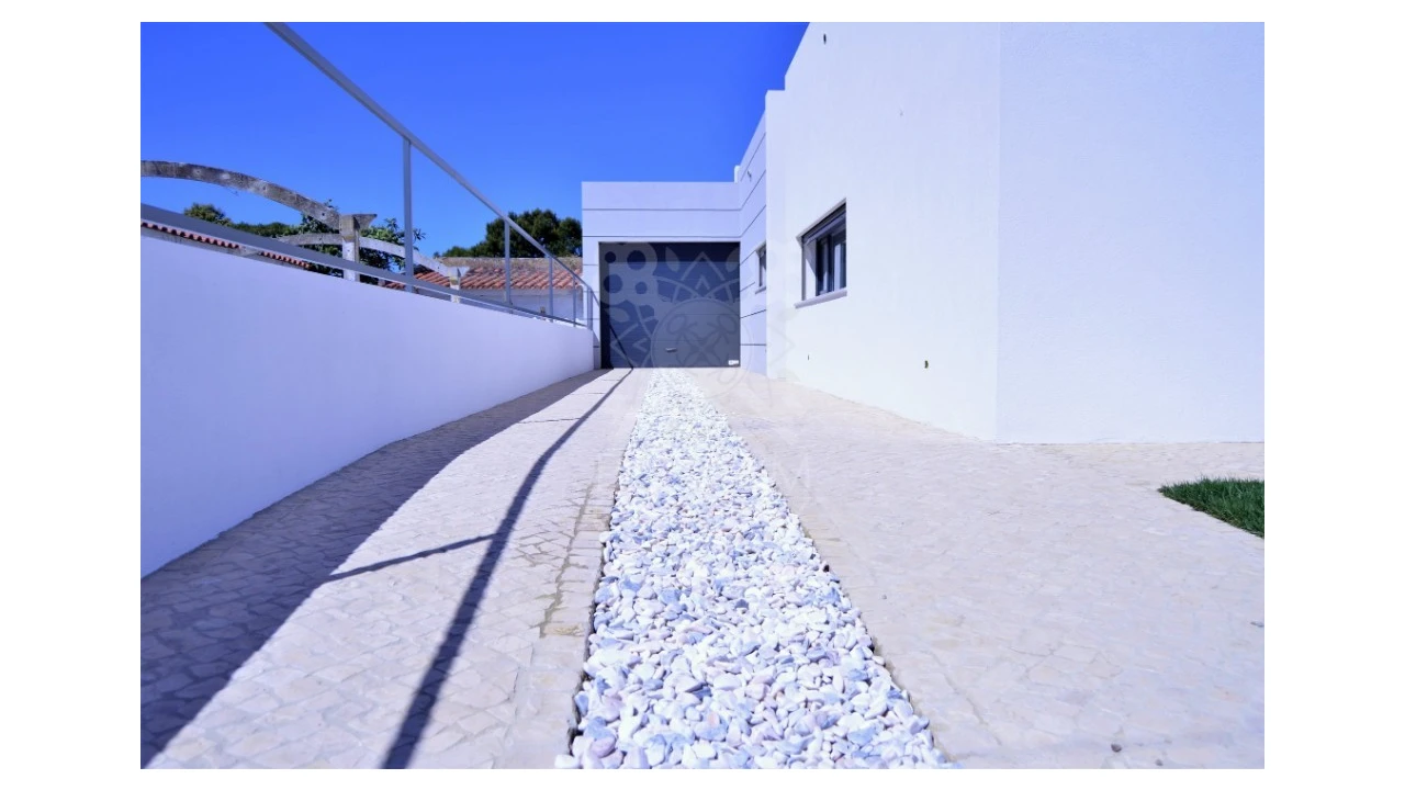 Moradia T3 para Venda em Sesimbra (Castelo) Foto 3