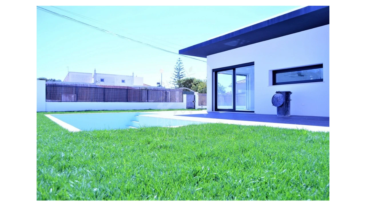 Moradia T3 para Venda em Sesimbra (Castelo) Foto 2