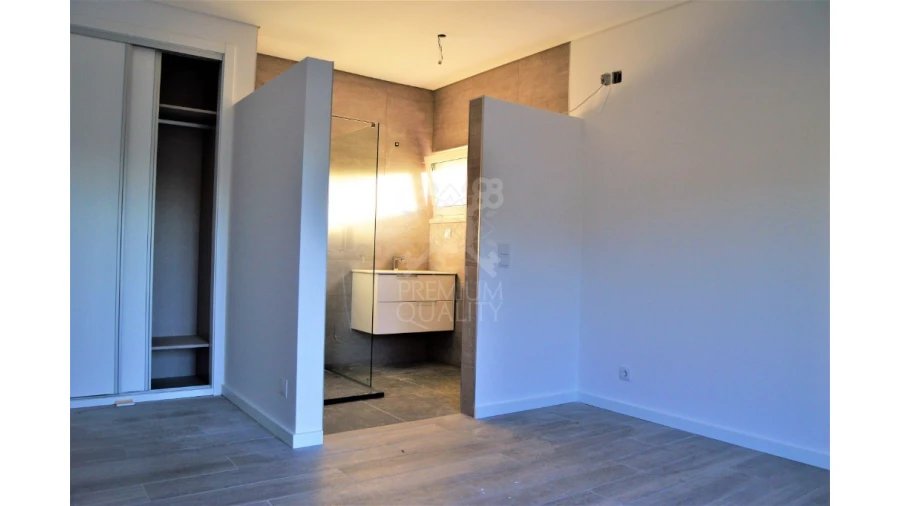 Moradia T3 para Venda em Sesimbra (Castelo) Foto 18