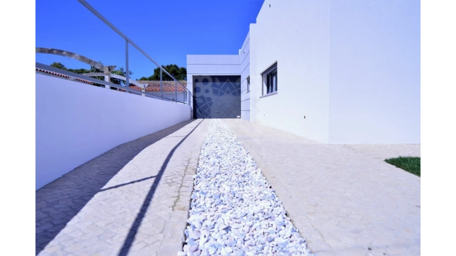 Moradia T3 para Venda em Sesimbra (Castelo) Foto 3