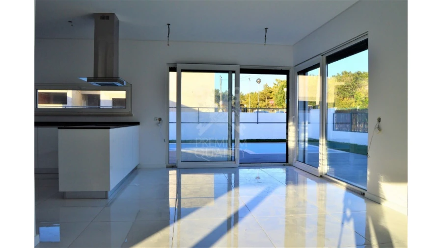 Moradia T3 para Venda em Sesimbra (Castelo) Foto 15