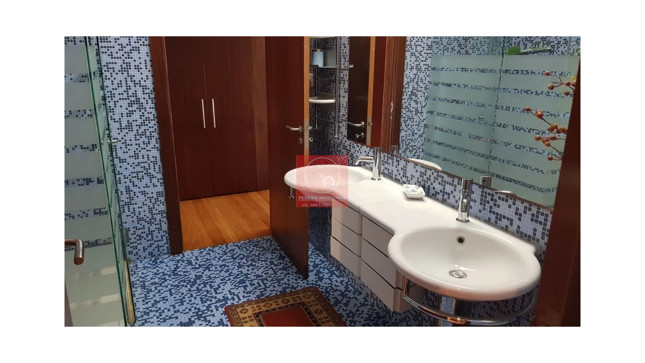 Quinta T5 para Venda em Aver-O-Mar, Amorim e Terroso Foto 1