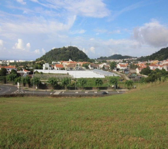Terreno para Venda em Fajã de Baixo Foto 8