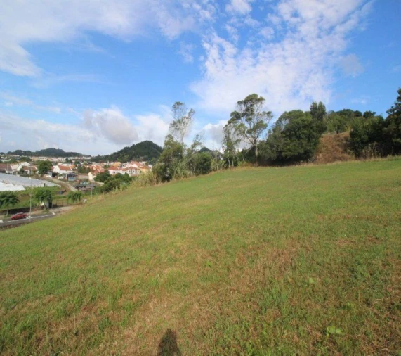 Terreno para Venda em Fajã de Baixo Foto 10