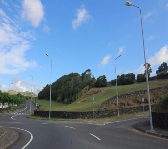 Terreno para Venda em Fajã de Baixo Foto 2