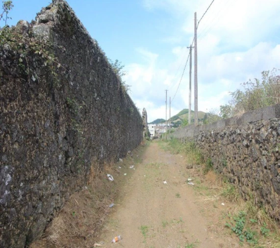 Terreno para Venda em Fajã de Baixo Foto 25