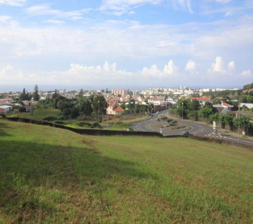 Terreno para Venda em Fajã de Baixo Foto 7